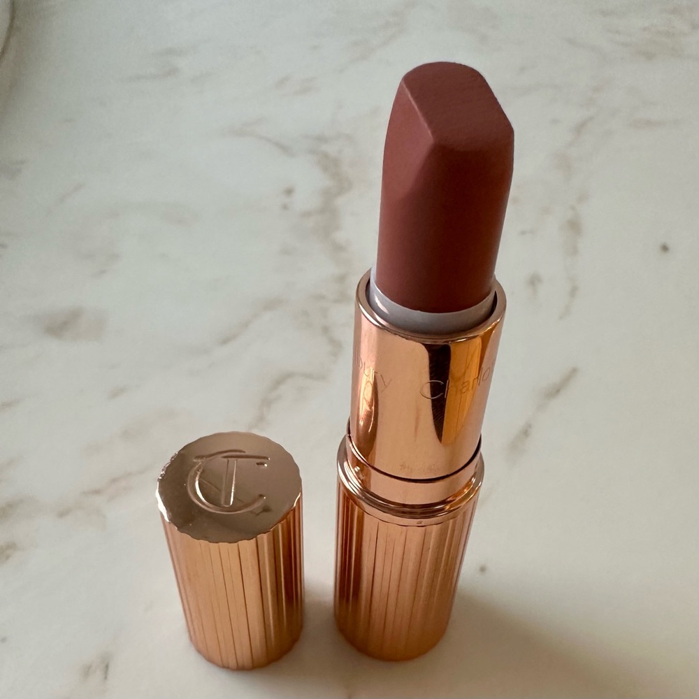 Charlotte Tilbury Pillow Talk Lipstick